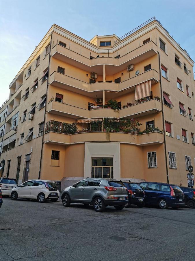Appartamento La Casa Colorata Ten Minutes To Colosseum Roma